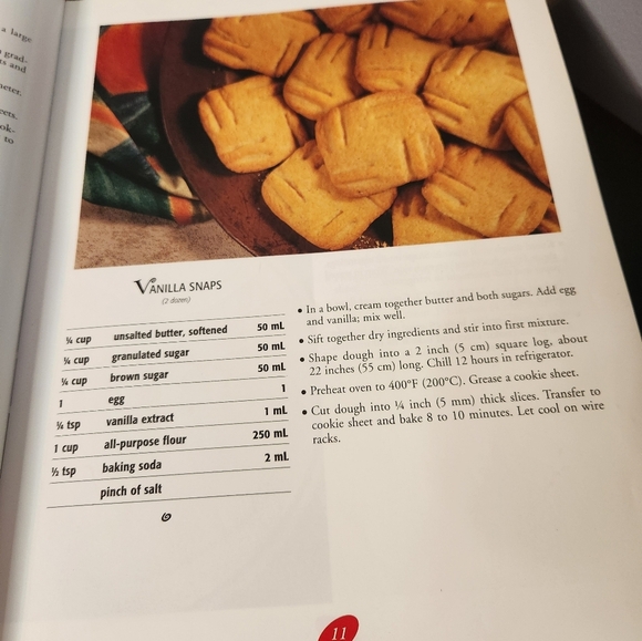 The Ultimate Cookie Book 1997 Hardcover Cookbook - Picture 9 of 12